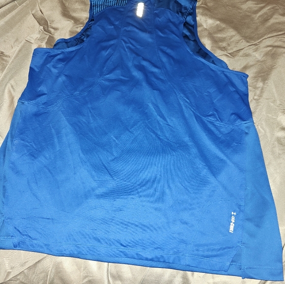 Men's, Gently used under armour heat gear XL - Picture 3 of 3